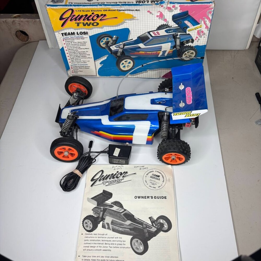 Vintage Team Losi Junior 2 2WD Racing Buggy